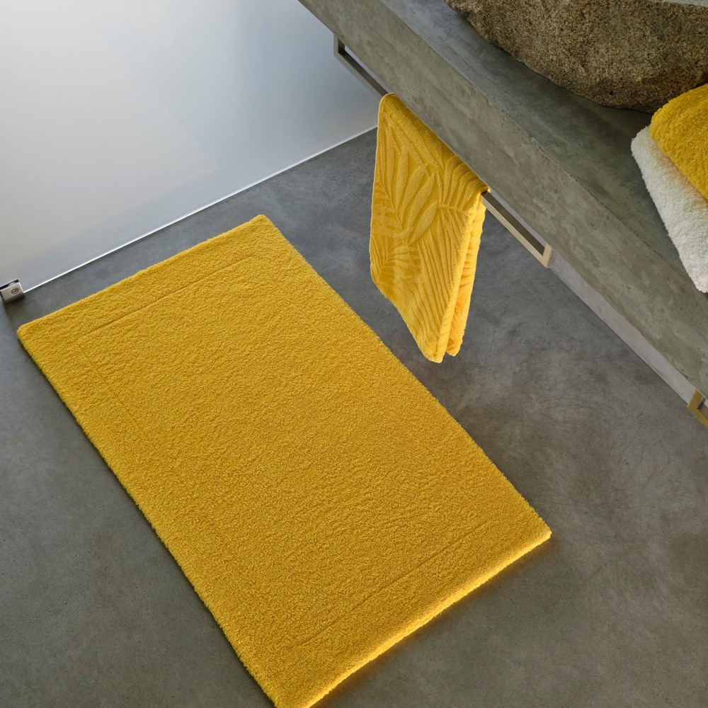 Double Bath Mat 830 by Designer Abyss & Habidecor in Banane Yellow